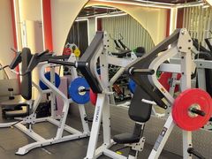 -英派斯健身旗舰店(海信国际中心馆)