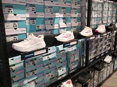 -斯凯奇(八达岭奥特莱斯店)