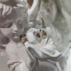 -花岐款式专研健康美甲沙龙