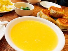 -清真吴记门钉肉饼·喜多利