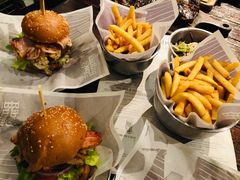 -Ribs & Burgers The Rocks