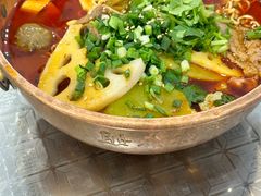 -成都你六姐·牛肉冒菜(上海环宇荟店)
