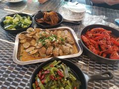 -去吃小龙虾·江湖菜·烧烤(南滨路店)