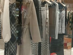 -BURBERRY(上海港汇恒隆广场店)