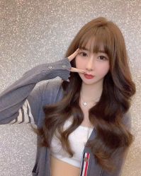 -AYO SALON