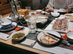 -尚尚仙·酸汤猪手·猪肚鸡火锅(华联万柳购物中心店)