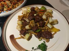 山菌葱爆雪花牛肉-尚一汤·粤菜海鲜(环球港店)