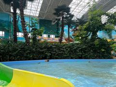 -望儿山温泉水乐园