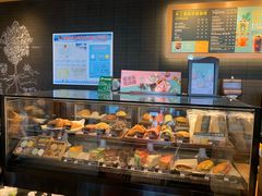面包甜点陈列柜-星巴克(兰州中川机场T2出发店)