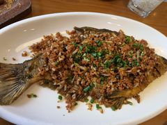 干烧武昌鱼-莲餐厅·湖北菜·藕汤是头牌(愚园路店)