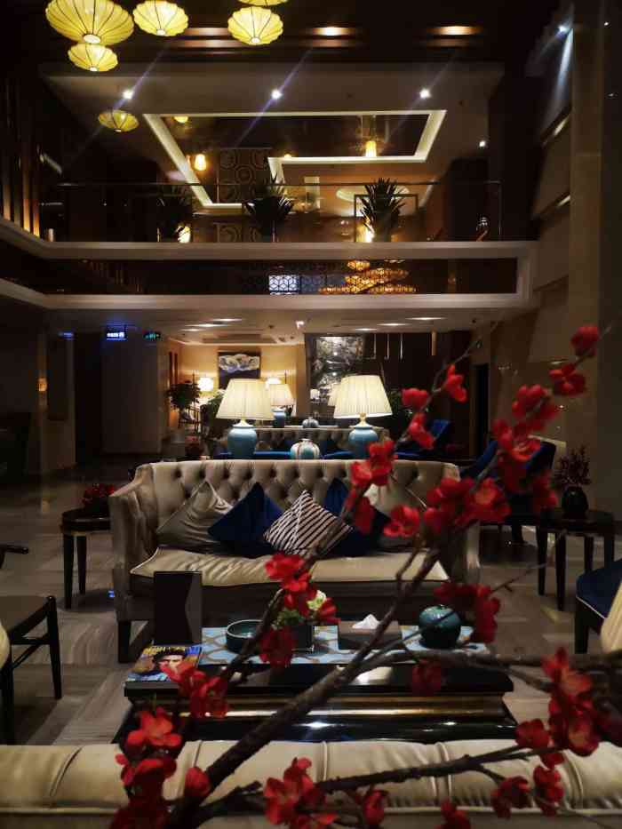 云中漫步·足疗养生会所(黄泥磅店)