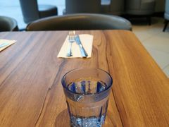 靠窗位-必胜客(吾悦国际广场店)