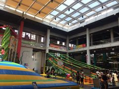 -蒙特利亲子乐园