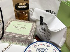 -Laderach 莱德拉(上海环贸iapm店)