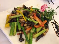 -朱仔记食府(江南大道店)
