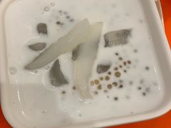-满记甜品(日月光二店)