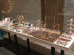 -Trend1881视光·蔡司视觉(领展广场店)