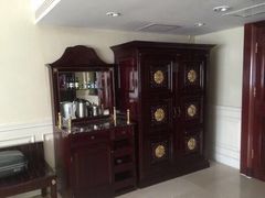 -深圳富苑皇冠假日套房酒店