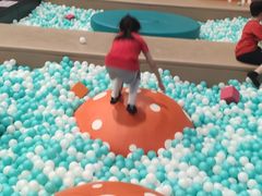 -极限PLAY运动娱乐新世界·团建派对潮玩休闲馆·室内蹦极高空游乐园