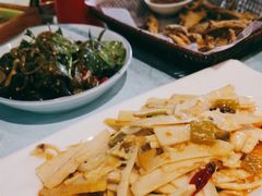 -阳光院坝小龙虾(红牌楼店)