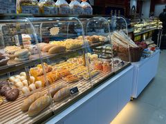 面包甜点陈列柜-老鼎丰(靖宇街总店)