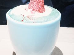 Santa&nbsp;hat-平衡木咖啡