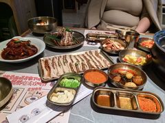 -草家酱蟹炭火烤肉店(珲春南路一店)