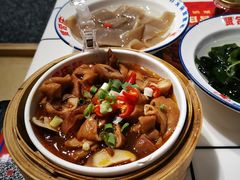 手剪香菇肥肠-喜悦小串丹东小黄牛海鲜烧烤大排档(民主广场店)