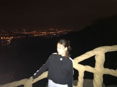 -鬼笑石后山停车场