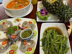 -Dang restaurant (patong phuket)