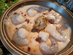 -老牌坊云南鱼豆花火锅(哈西万达店)