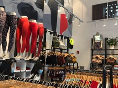 -lululemon(比斯特购物村店)
