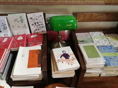 -荒岛书店(黄县路店)