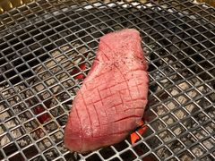 -铭牛烧肉·和牛海鲜自助(高新月牙湖店)