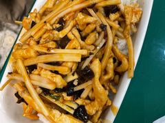 鱼香肉丝盖饭-老磁器口豆汁店(天坛店)