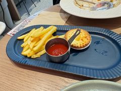 -必胜客(上海华谊新所店)