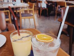 -ROAST coffee & eatery