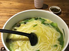 秀才米线-茶花妹子云南餐厅(传媒大学店)