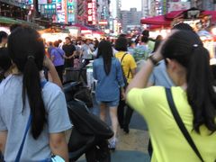 -六合夜市