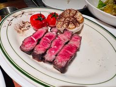 -MONICH牛排融合餐厅(和义大道购物中心店)