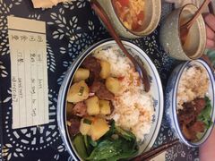 胡同食堂-蜗牛小馆醉乡民谣云南菜(惠新西里店)
