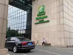 -上海虹桥西郊假日酒店