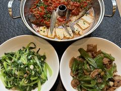 -鱼鲜饭香·招牌汽锅剁椒鱼头王