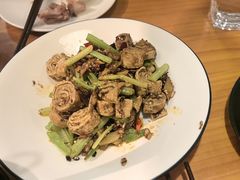 -莲餐厅·湖北菜·潜江小龙虾店(愚园路店)