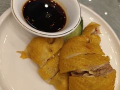 -侬佳蒸菜馆(听潮店)