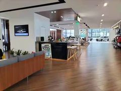 -宁波宝信宝马4S店(江北日湖店)