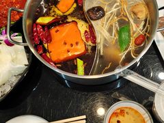-唯爱KTV聚会餐厅(仙林东城汇店)