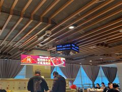 -海底捞火锅鲜切牛肉主题店(长寿路店)
