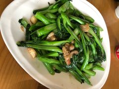 油渣炒菜心-老板很二(吉大店)