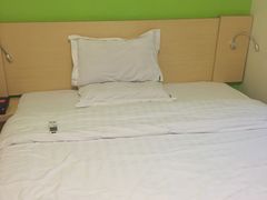 -7天酒店·广州天河公园地铁站店